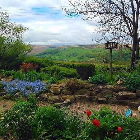 Far Moorside Farm B&B Hebden Bridge Bagian luar foto